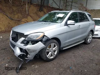 2013 Mercedes-Benz M 350 с VIN 4JGDA5HB3DA172181, выставлен на аукционе IAAI как лот 42357718 с пробегом 136 782 миль миль и . История ставок и продаж доступна на DreamBid. Изображение 2.
