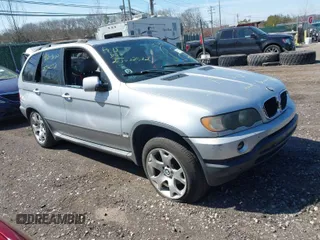 2001 BMW X5 4.4i with VIN WBAFB33501LH11081, listed as a IAAI auction lot 41911648 with 999,999 mi miles. Bid and sale history available at carsss.com. Image 1.
