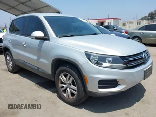2013 Volkswagen Tiguan SE with VIN WVGBV7AX8DW539950, listed as a IAAI auction lot 42448040 with 166,085 mi miles and . Bid and sale history available at DreamBid. Image 1.