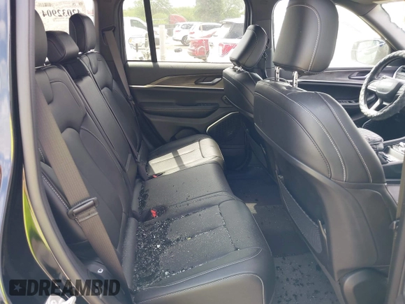 2024 Jeep Grand Cherokee Limited with VIN 1C4RJHBG9RC168955, listed as a IAAI auction lot 42032904 with 7,496 mi miles and . Bid and sale history available at DreamBid. Image 8.