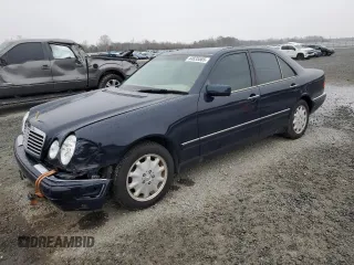 1997 Mercedes-Benz E-Class with VIN WDBJF55FXVJ027722, listed as a Copart auction lot 44835585 with 0 mi miles and Salvage Title. Bid and sale history available at carsss.com. Image 1.