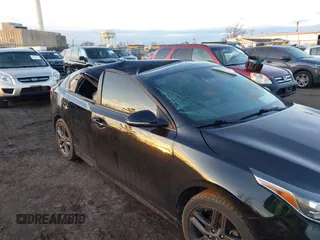 2020 Kia Forte GT-Line with VIN 3KPF34AD0LE145898, listed as a IAAI auction lot 41293548 with 48,555 mi miles. Bid and sale history available at carsss.com. Image 6.