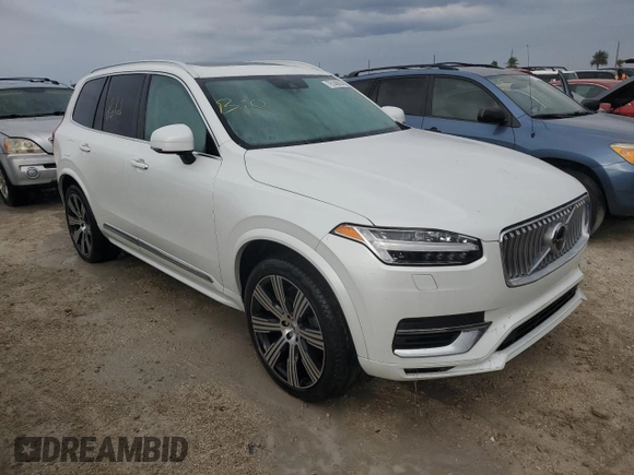 2021 Volvo XC90 Inscription Expression with VIN YV4BR0CL5M1763097, listed as a Copart auction lot 76140064 with 0 mi miles and Non Repairable. Bid and sale history available at carsss.com. Image 4.