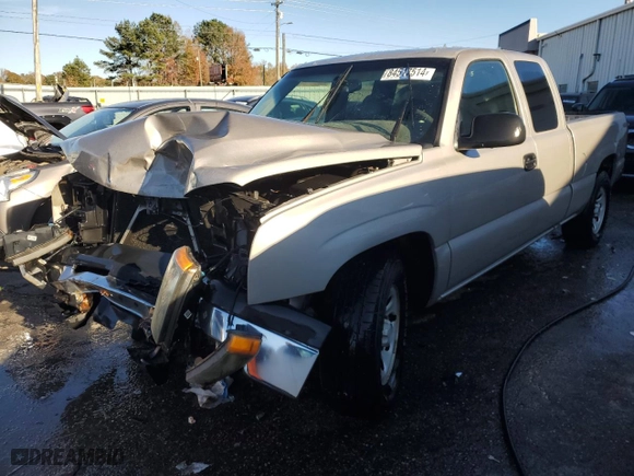 2006 Chevrolet Silverado 1500 LS with VIN 1GCEC19X66Z116391, listed as a Copart auction lot 84517514 with 261,898 mi miles and Salvage Title. Bid and sale history available at carsss.com. Image 1.