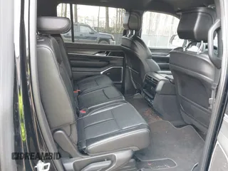 2024 Jeep Wagoneer Series II with VIN 1C4SJUBP7RS126607, listed as a IAAI auction lot 41942412 with 28,769 mi miles and . Bid and sale history available at DreamBid. Image 8.