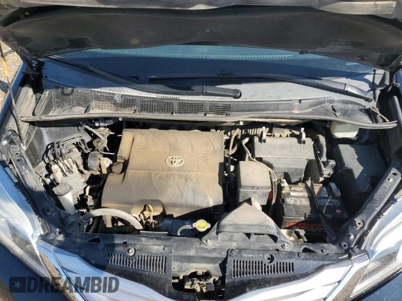 2015 Toyota Sienna Limited с VIN 5TDDK3DC5FS117905, выставлен на аукционе Copart как лот 58170795 с пробегом 118 532 миль миль и Списание • Salvage title. История ставок и продаж доступна на DreamBid. Изображение 12.