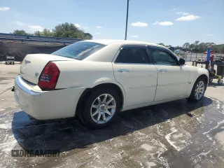 2005 Chrysler 300 with VIN 2C3AA63H45H171167, listed as a Copart auction lot 53112845 with 111,361 mi miles and Salvage Title. Bid and sale history available at carsss.com. Image 3.