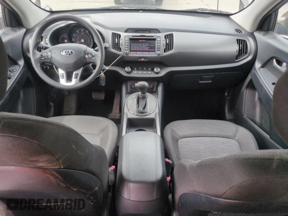 2013 Kia Sportage LX z VIN KNDPBCA29D7458904, wystawiony jako Copart lot #59175745 z przebiegiem 100 719 mil mil oraz Szkoda całkowita • Salvage title. Historia ofert i sprzedaży dostępna na DreamBid. Obrazek 8.