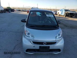 2015 Smart fortwo Passion with VIN WMEEJ9AA5FK829000, listed as a Copart auction lot 88367555 with Not provided miles and Clean title. Bid and sale history available at DreamBid. Image 5.