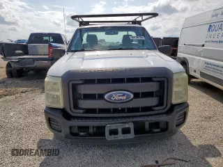 2011 Ford F-250 XL with VIN 1FTBF2A64BEA64604, listed as a Copart auction lot 60738135 with 194,087 mi miles and Salvage title. Bid and sale history available at DreamBid. Image 5.