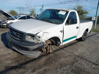 2002 Ford F-150 XL z VIN 1FTRF17L22NB18648, wystawiony jako IAAI lot #41843041 z przebiegiem 90 033 mil mil oraz . Historia ofert i sprzedaży dostępna na DreamBid. Obrazek 18.