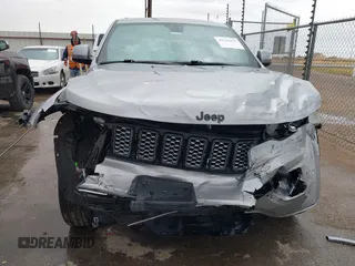 2020 Jeep Grand Cherokee Altitude with VIN 1C4RJEAG2LC392060, listed as a IAAI auction lot 40765662 with 30,505 mi miles and . Bid and sale history available at DreamBid. Image 6.