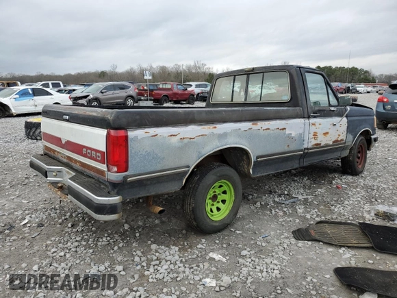 1989 Ford F-150 with VIN 1FTDF15Y5KNB19897, listed as a Copart auction lot 44824575 with 89,595 mi miles and Salvage Title. Bid and sale history available at carsss.com. Image 3.