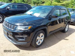 2018 Jeep Compass Latitude z VIN 3C4NJDBB9JT359862, wystawiony jako IAAI lot #42376769 z przebiegiem 53 276 mil mil oraz . Historia ofert i sprzedaży dostępna na DreamBid. Obrazek 2.