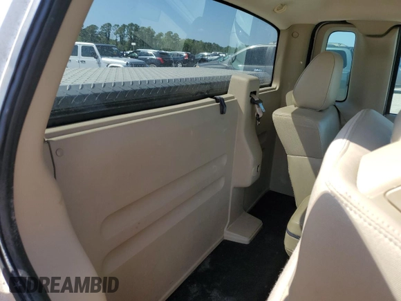 2008 Ford F-150 XL with VIN 1FTRF12228KE32843, listed as a Copart auction lot 50548745 with 172,016 mi miles and Clean title. Bid and sale history available at DreamBid. Image 10.
