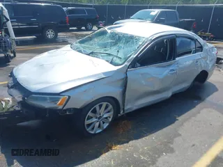 2013 Volkswagen Jetta SE с VIN 3VWDX7AJXDM455340, выставлен на аукционе IAAI как лот 42198360 с пробегом 31 024 миль миль и . История ставок и продаж доступна на DreamBid. Изображение 2.
