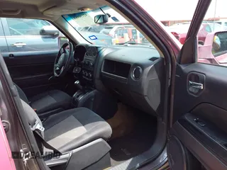 2016 Jeep Patriot Sport with VIN 1C4NJPBA6GD688011, listed as a IAAI auction lot 42150953 with 194,523 mi miles and . Bid and sale history available at carsss.com. Image 5.