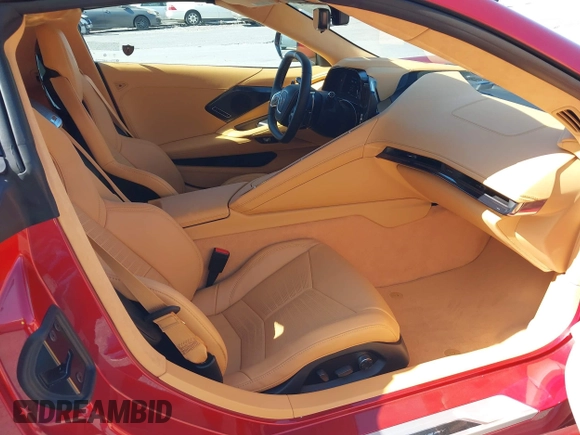 2024 Chevrolet Corvette 3LT z VIN 1G1YC2D4XR5119802, wystawiony jako IAAI lot #42595921 z przebiegiem 4 931 mil mil oraz . Historia ofert i sprzedaży dostępna na DreamBid. Obrazek 5.