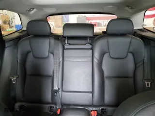 2021 Volvo XC60 Momentum with VIN YV4A22RK4M1765708, listed as a Copart auction lot 45570124 with 66,375 mi miles and Salvage Title. Bid and sale history available at carsss.com. Image 10.