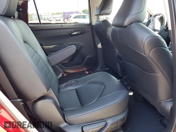 2023 Toyota Highlander L with VIN 5TDKDRBH2PS509311, listed as a Copart auction lot 61045995 with 14,411 mi miles and Salvage title. Bid and sale history available at DreamBid. Image 10.