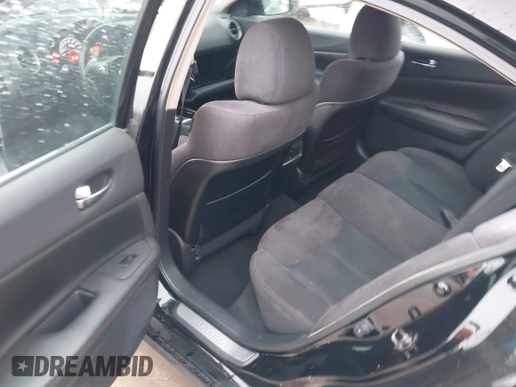2009 Nissan Maxima SV with VIN 1N4AA51E19C806374, listed as a IAAI auction lot 42186924 with 215,930 mi miles and . Bid and sale history available at DreamBid. Image 15.