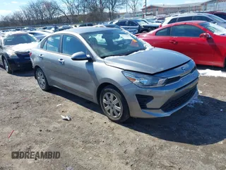 2021 Kia Rio LX with VIN 3KPA24AD5ME372745, listed as a IAAI auction lot 41633392 with 72,523 mi miles. Bid and sale history available at carsss.com. Image 1.