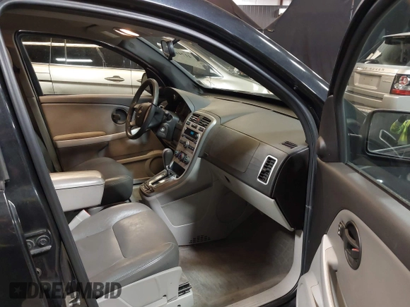 2008 Chevrolet Equinox LS with VIN 2CNDL13F386340367, listed as a IAAI auction lot 41744139 with 47,763 mi miles. Bid and sale history available at carsss.com. Image 5.