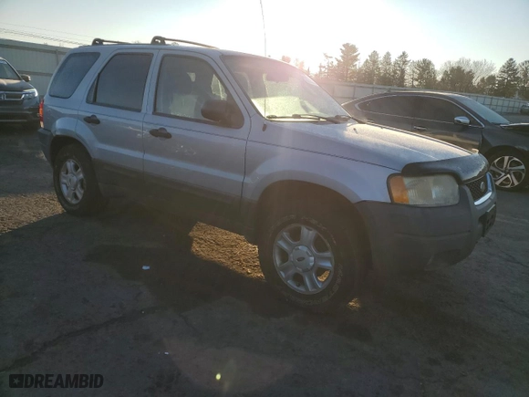 2004 Ford Escape XLT with VIN 1FMYU93114KA26726, listed as a Copart auction lot 82481334 with 141,091 mi miles and Clean Title. Bid and sale history available at carsss.com. Image 4.