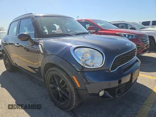 2013 MINI Countryman S ALL4 with VIN WMWZC5C57DWL64452, listed as a Copart auction lot 52535455 with 166,598 mi miles and Clean Title. Bid and sale history available at DreamBid. Image 1.