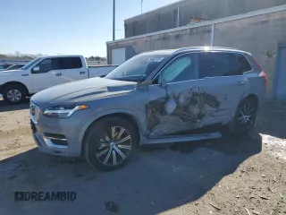 2025 Volvo XC90 Plus with VIN YV4062PE6S1342087, listed as a Copart auction lot 43110805 with 3,766 mi miles and Clean Title. Bid and sale history available at DreamBid. Image 1.