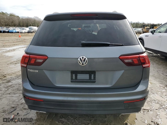 2019 Volkswagen Tiguan S with VIN 3VV0B7AX0KM063759, listed as a Copart auction lot 42524315 with 61,031 mi miles and Clean Title. Bid and sale history available at carsss.com. Image 6.
