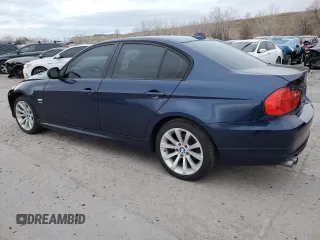 2011 BMW 3 Series 328i xDrive with VIN WBAPK7G53BNN71178, listed as a Copart auction lot 86697524 with 126,110 mi miles and Salvage Title. Bid and sale history available at carsss.com. Image 2.
