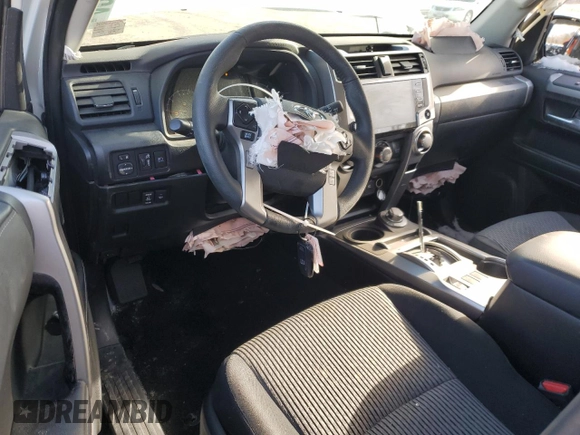 2023 Toyota 4Runner SR5 с VIN JTEMU5JR2P6142367, выставлен на аукционе Copart как лот 42366965 с пробегом 8 081 миль миль и На запчасти • Non repairable. История ставок и продаж доступна на DreamBid. Изображение 8.
