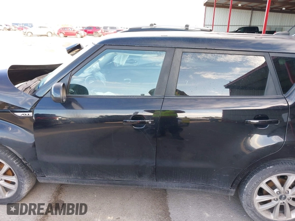 2017 Kia Soul + with VIN KNDJP3A5XH7465755, listed as a IAAI auction lot 41335721 with 179,553 mi miles. Bid and sale history available at carsss.com. Image 14.