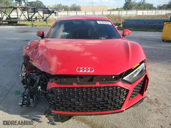 2023 Audi R8 Coupe V10 performance with VIN WUACEAFX6P7902424, listed as a Copart auction lot 81065204 with 6222 miles and Salvage Title. Bid and sale history available at carsss.com. Image 5.
