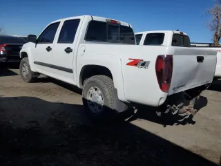 2006 Chevrolet Colorado LT w/2LT with VIN 1GCDT136868260543, listed as a Copart auction lot 88556775 with 214,292 mi miles and Salvage Title. Bid and sale history available at carsss.com. Image 2.