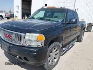 2003 GMC Sierra Denali z VIN 2GTFK69UX31160277, wystawiony jako IAAI lot #42056509 z przebiegiem 191 278 mil mil oraz . Historia ofert i sprzedaży dostępna na DreamBid. Obrazek 6.