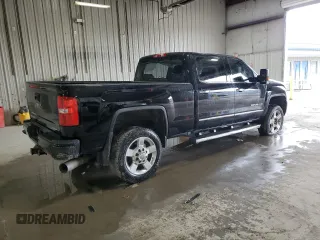 2016 GMC Sierra 2500HD Denali z VIN 1GT12UE84GF275611, wystawiony jako Copart lot #52740225 z przebiegiem 135 747 mil mil oraz Szkoda całkowita • Salvage title. Historia ofert i sprzedaży dostępna na DreamBid. Obrazek 3.