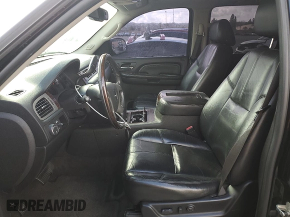 2008 GMC Yukon Denali with VIN 1GKFK63878J187742, listed as a Copart auction lot 42462895 with 133,468 mi miles and Clean title. Bid and sale history available at DreamBid. Image 7.