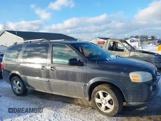 2008 Chevrolet Uplander LT w/1LT with VIN 1GNDV33138D203761, listed as a IAAI auction lot 41320741 with 178,372 mi miles. Bid and sale history available at carsss.com. Image 13.