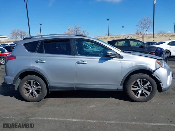 2018 Toyota RAV4 XLE with VIN 2T3WFREV7JW408039, listed as a IAAI auction lot 41686372 with 94,125 mi miles. Bid and sale history available at carsss.com. Image 14.