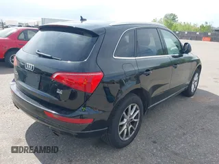 2009 Audi Q5 Premium Plus z VIN WA1KK78R29A042363, wystawiony jako IAAI lot #42190373 z przebiegiem 175 742 mil mil oraz . Historia ofert i sprzedaży dostępna na DreamBid. Obrazek 4.