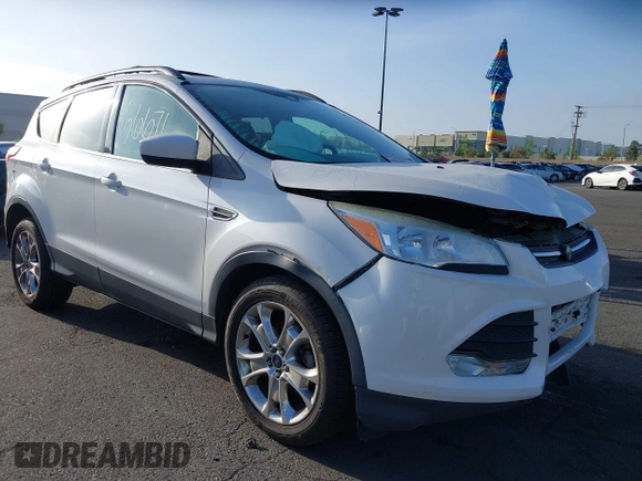 2013 Ford Escape SE with VIN 1FMCU0GX3DUB96899, listed as a IAAI auction lot 42266671 with 92,181 mi miles and . Bid and sale history available at DreamBid. Image 1.