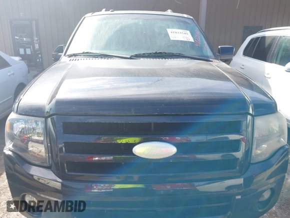 2007 Ford Expedition Limited with VIN 1FMFU19587LA79389, listed as a IAAI auction lot 41823542 with 328,882 mi miles. Bid and sale history available at carsss.com. Image 6.