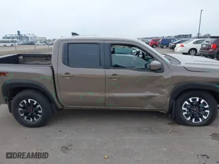 2024 Nissan Frontier PRO-4X with VIN 1N6ED1EK5RN653351, listed as a IAAI auction lot 41083223 with 4,423 mi miles. Bid and sale history available at carsss.com. Image 13.
