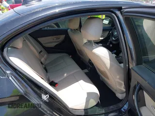 2015 BMW 3 Series 328i с VIN WBA3A5G5XFNS85209, выставлен на аукционе IAAI как лот 42428368 с пробегом 171 557 миль миль и . История ставок и продаж доступна на DreamBid. Изображение 8.