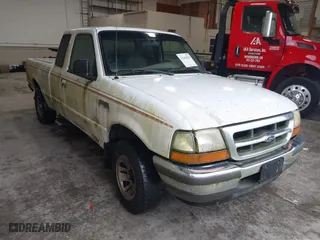 1998 Ford Ranger XL with VIN 1FTYR14U5WPB51623, listed as a IAAI auction lot 41460208 with 177,269 mi miles. Bid and sale history available at carsss.com. Image 1.