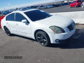 2005 Nissan Maxima 3.5 SL with VIN 1N4BA41E65C843333, listed as a IAAI auction lot 41693064 with 221,240 mi miles. Bid and sale history available at carsss.com. Image 1.