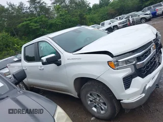 2025 Chevrolet Silverado 1500 LT z VIN 1GCUKDED4SZ123636, wystawiony jako IAAI lot #42216309 z przebiegiem 29 832 mil mil oraz . Historia ofert i sprzedaży dostępna na DreamBid. Obrazek 12.