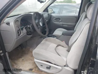 2008 Chevrolet TrailBlazer LT w/1LT with VIN 1GNDS13S182183057, listed as a IAAI auction lot 39189791 with 166,777 mi miles. Bid and sale history available at carsss.com. Image 5.